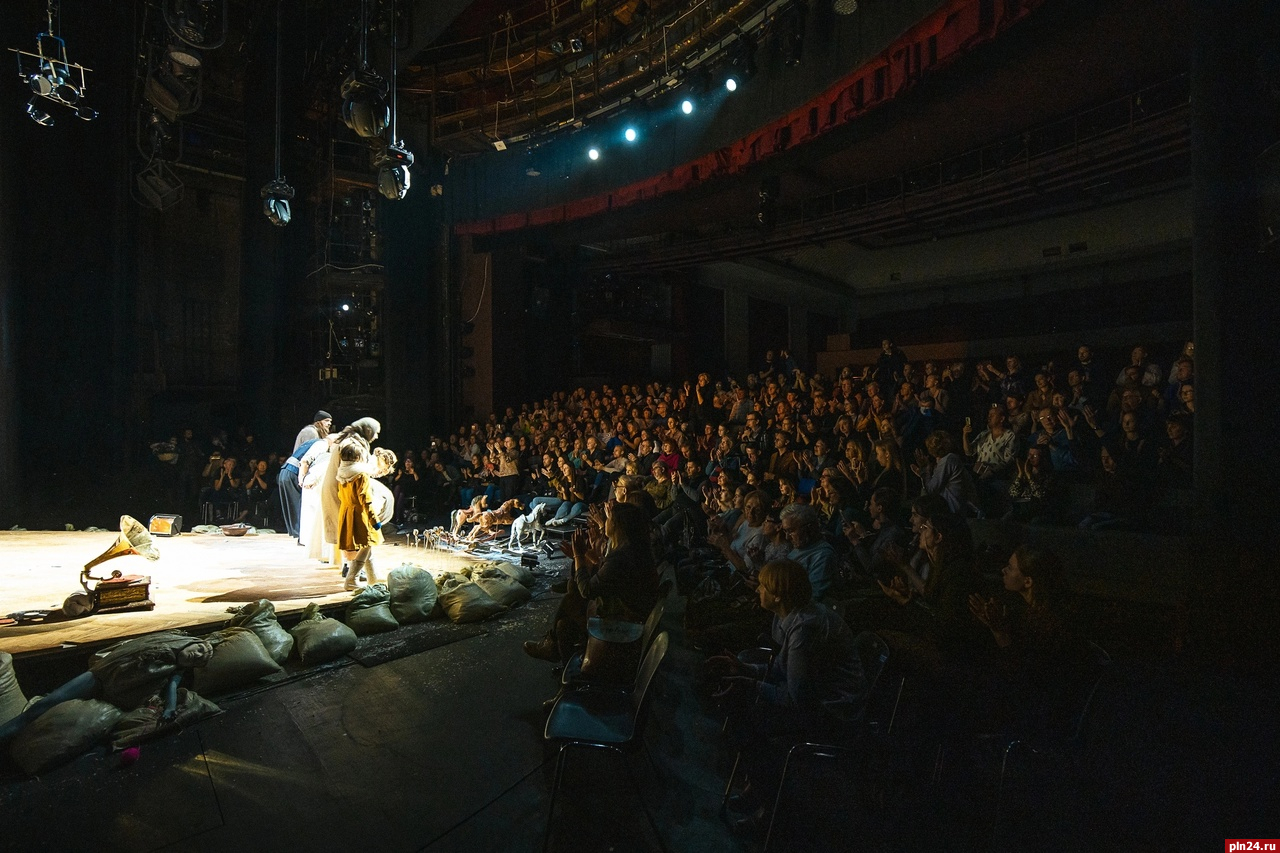 театр фестиваль балтийский дом большой зал