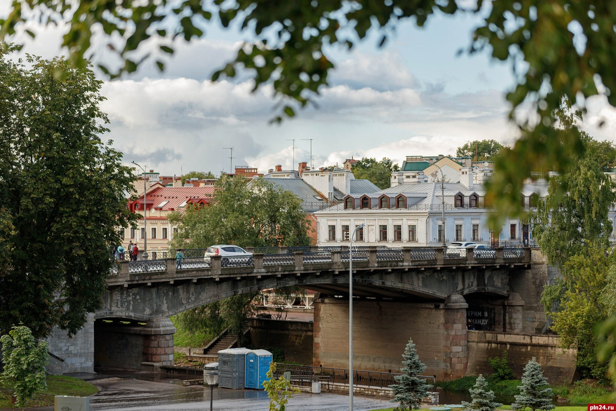 Троицкий мост Псков