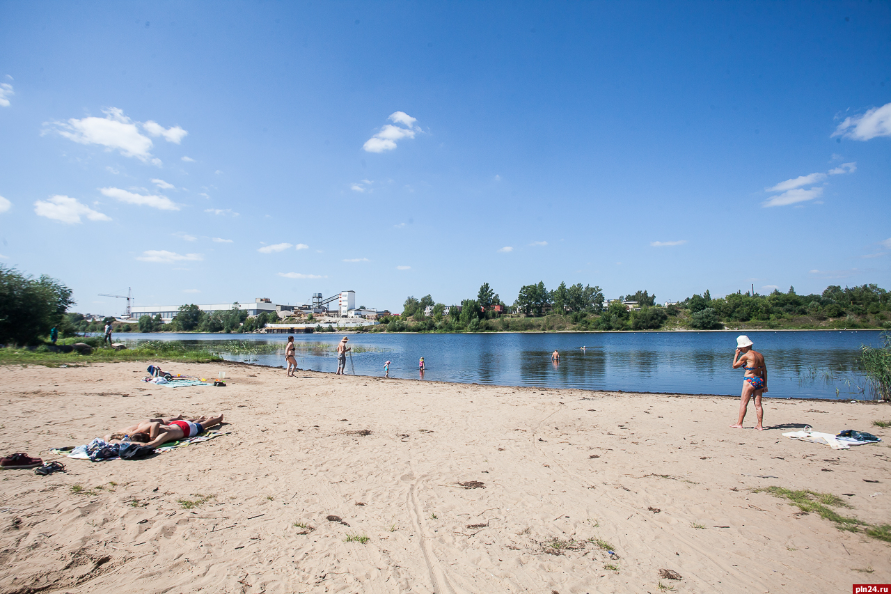 на городском пляже